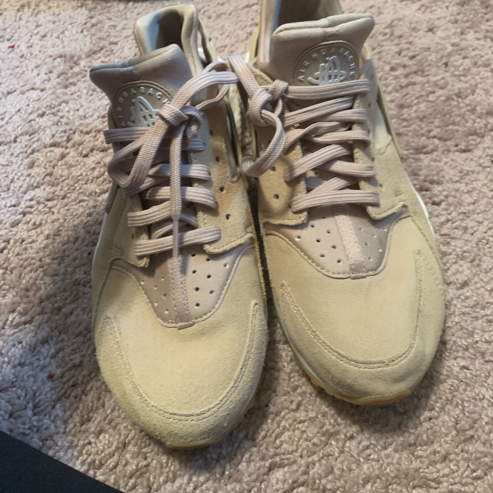 Gold suede Huarache